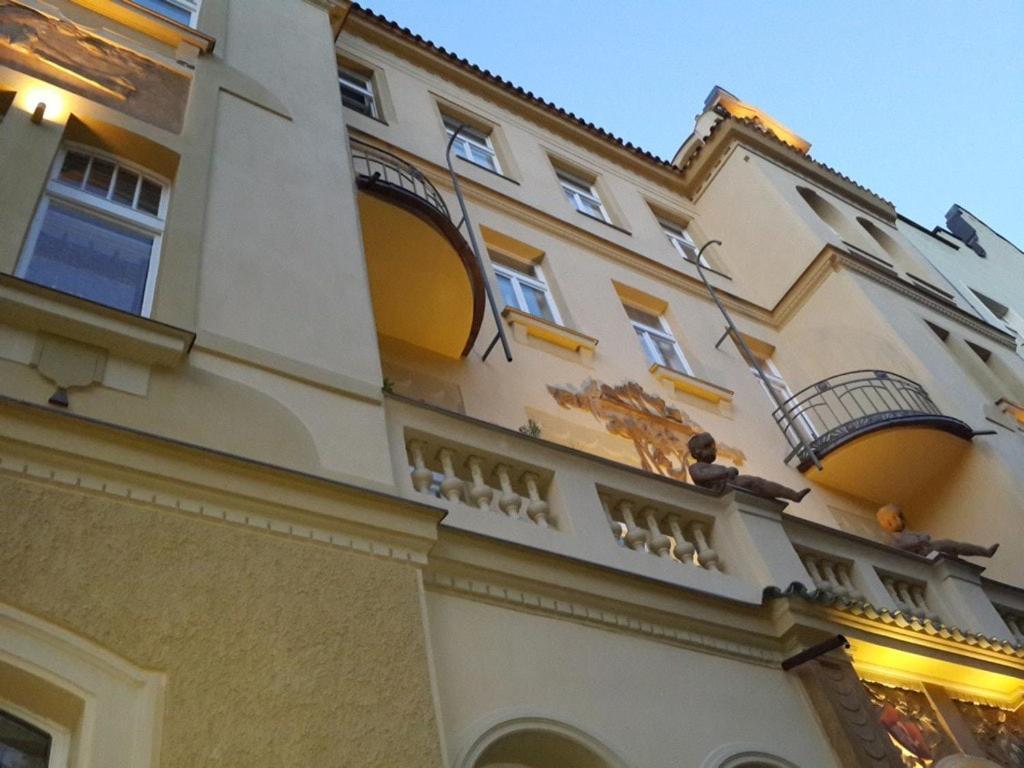 Art Nouveau Treasure Apartment