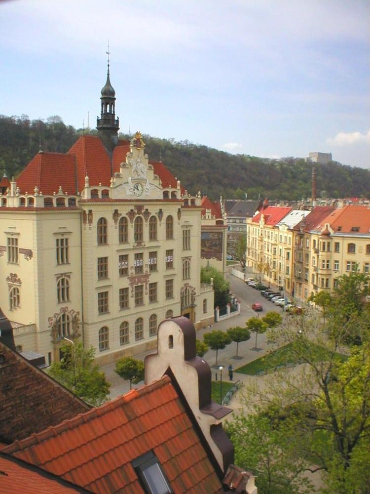 Art Nouveau Treasure Praga